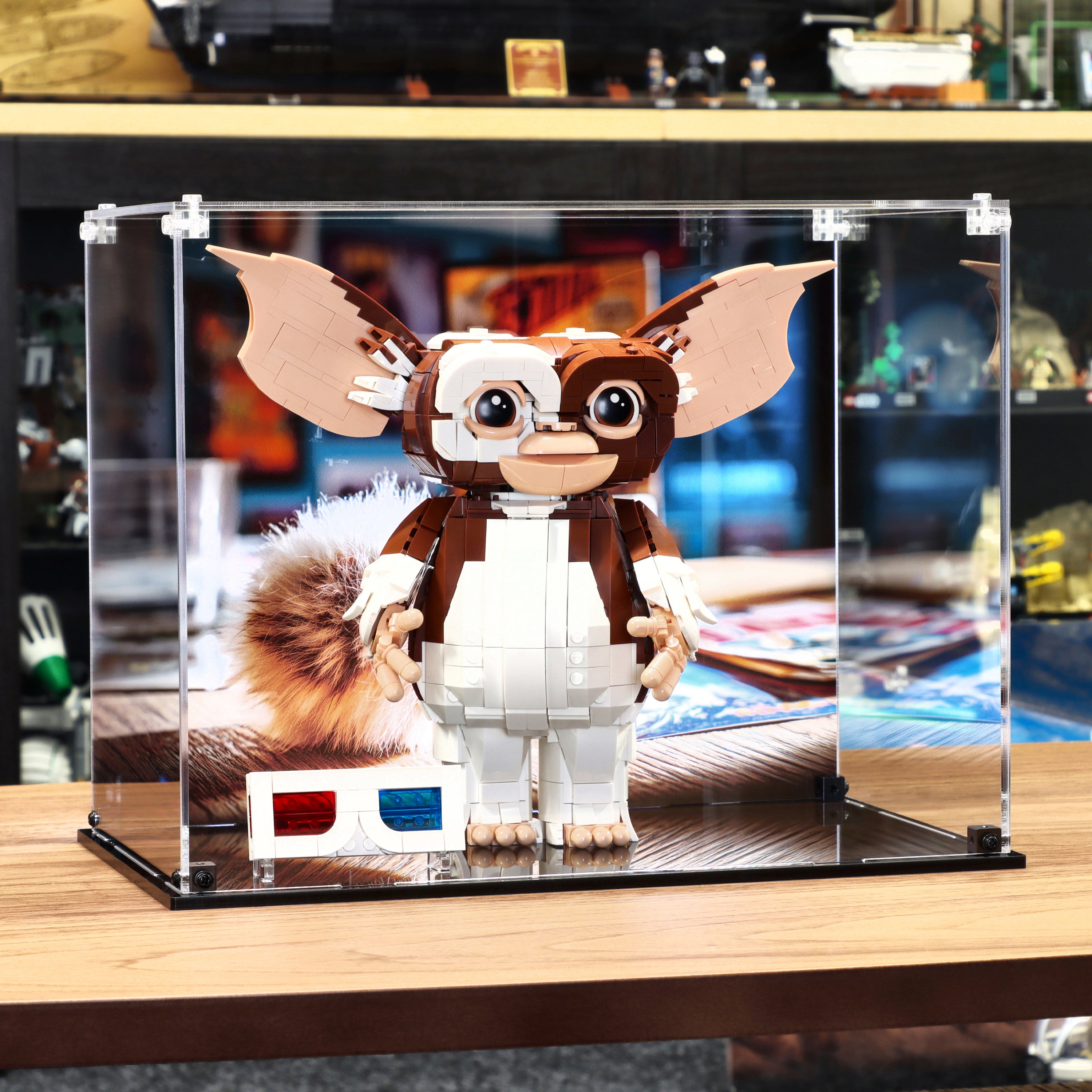LEGO 21361 Gremlins: Gizmo - Display Case