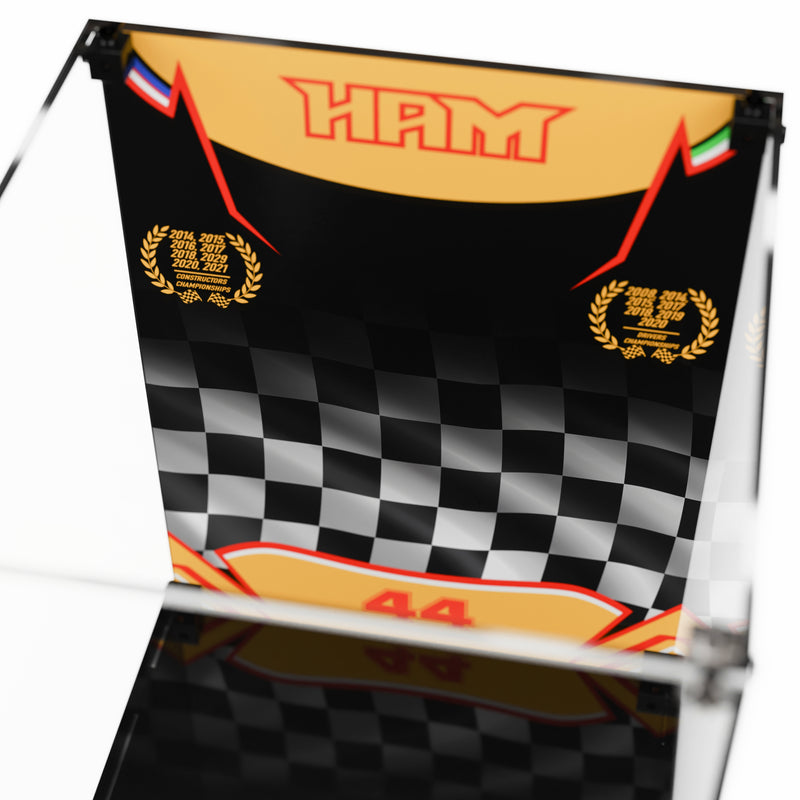 Load image into Gallery viewer, LEGO 43022 Scuderia Ferrari HP Lewis Hamilton Helmet - Display Case
