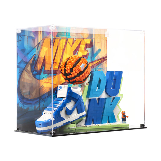 Lego 43008 Nike Dunk x LEGO Set - Display Case
