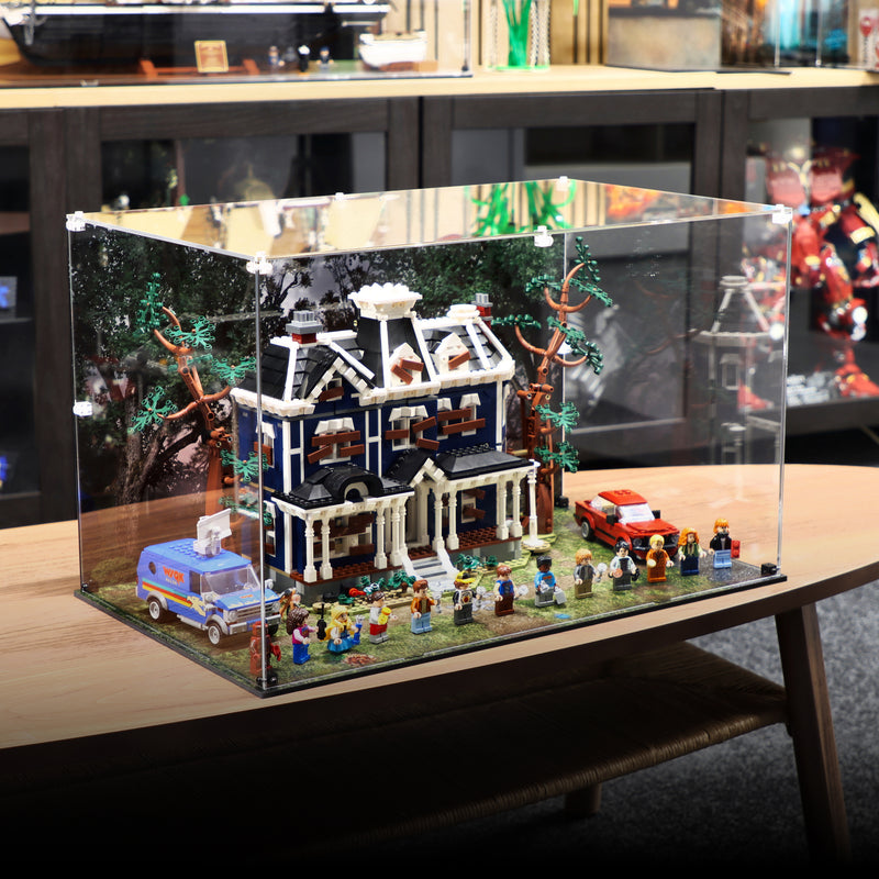 Load image into Gallery viewer, LEGO 11370 Stranger Things: The Creel House - Display Case (Closed House)
